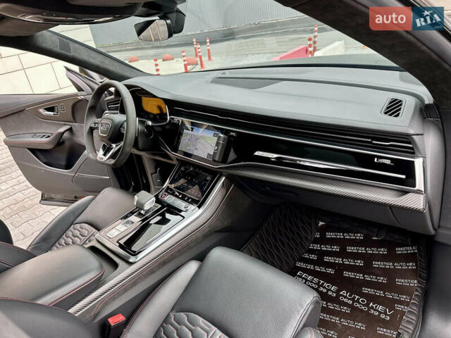 Чорний Ауді RS Q8, об'ємом двигуна 4 л та пробігом 97 тис. км за 85000 $, фото 46 на Automoto.ua