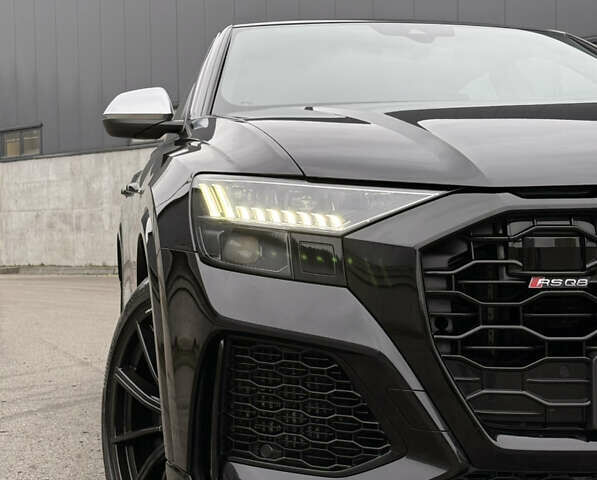 Чорний Ауді RS Q8, об'ємом двигуна 4 л та пробігом 174 тис. км за 76000 $, фото 10 на Automoto.ua