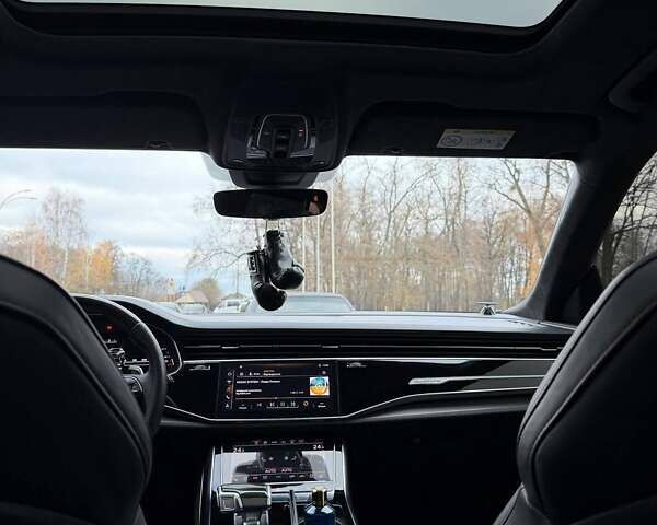 Черный Ауди RS Q8, объемом двигателя 4 л и пробегом 85 тыс. км за 104000 $, фото 15 на Automoto.ua