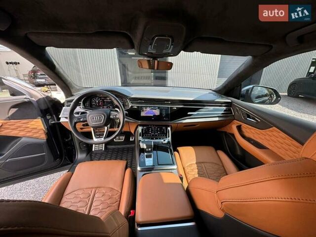 Чорний Ауді RS Q8, об'ємом двигуна 4 л та пробігом 83 тис. км за 97999 $, фото 12 на Automoto.ua