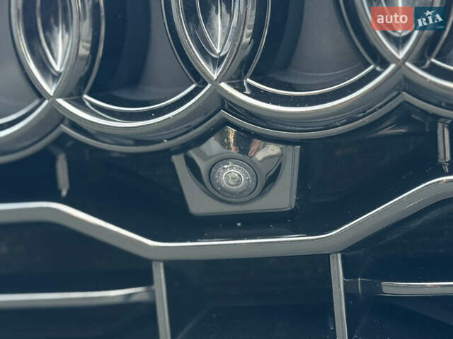 Черный Ауди RS Q8, объемом двигателя 4 л и пробегом 98 тыс. км за 84000 $, фото 33 на Automoto.ua