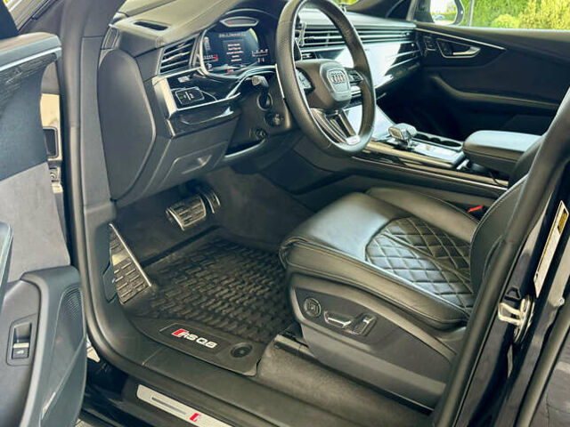 Чорний Ауді RS Q8, об'ємом двигуна 4 л та пробігом 32 тис. км за 106000 $, фото 28 на Automoto.ua