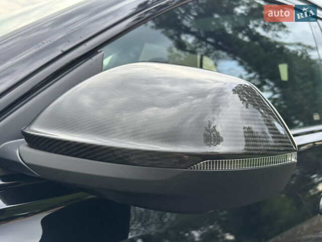 Чорний Ауді RS Q8, об'ємом двигуна 4 л та пробігом 90 тис. км за 89999 $, фото 153 на Automoto.ua