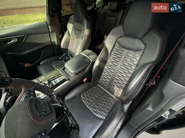 Ауді RS Q8 2021 у Чернігові на Automoto.ua Чорний Ауді RS Q8, об'ємом двигуна 4 л та пробігом 58 тис. км за 120000 $, фото 22 на Automoto.ua