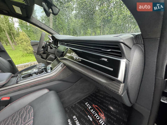 Чорний Ауді RS Q8, об'ємом двигуна 4 л та пробігом 90 тис. км за 89999 $, фото 37 на Automoto.ua