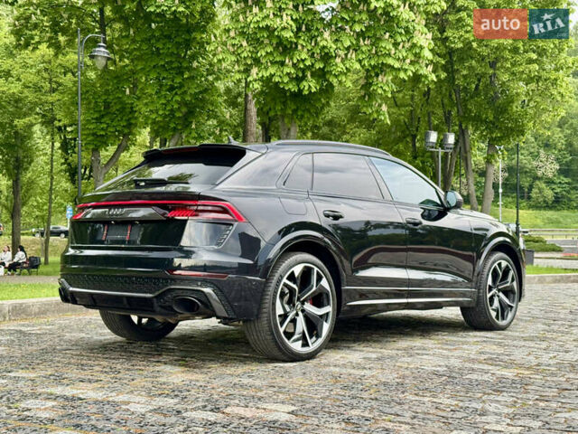 Чорний Ауді RS Q8, об'ємом двигуна 4 л та пробігом 90 тис. км за 89999 $, фото 13 на Automoto.ua