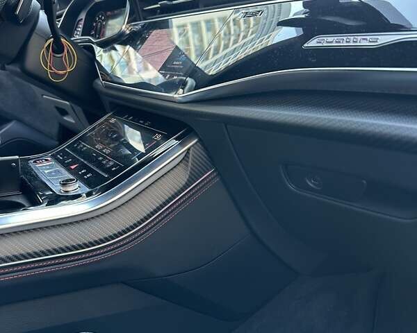 Чорний Ауді RS Q8, об'ємом двигуна 4 л та пробігом 43 тис. км за 98500 $, фото 32 на Automoto.ua
