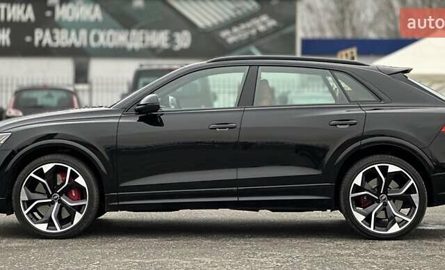 Чорний Ауді RS Q8, об'ємом двигуна 4 л та пробігом 45 тис. км за 99900 $, фото 35 на Automoto.ua
