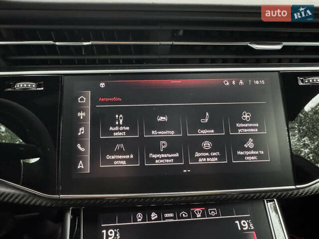 Чорний Ауді RS Q8, об'ємом двигуна 4 л та пробігом 90 тис. км за 89999 $, фото 97 на Automoto.ua