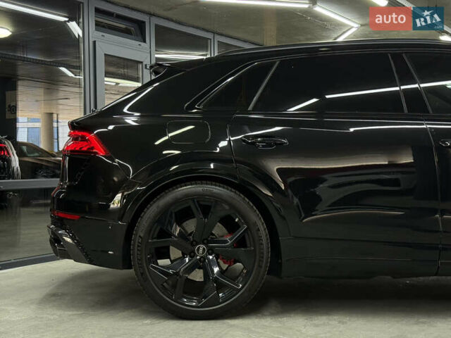 Чорний Ауді RS Q8, об'ємом двигуна 4 л та пробігом 55 тис. км за 99500 $, фото 18 на Automoto.ua