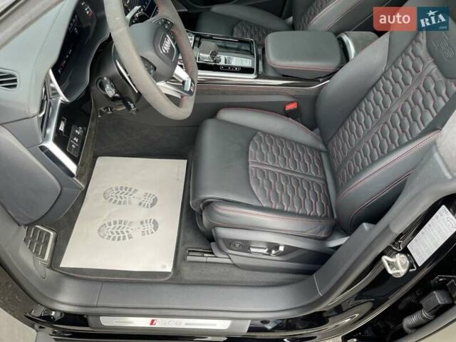 Чорний Ауді RS Q8, об'ємом двигуна 4 л та пробігом 30 тис. км за 128000 $, фото 32 на Automoto.ua