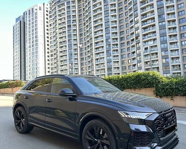 Чорний Ауді RS Q8, об'ємом двигуна 4 л та пробігом 43 тис. км за 98500 $, фото 3 на Automoto.ua