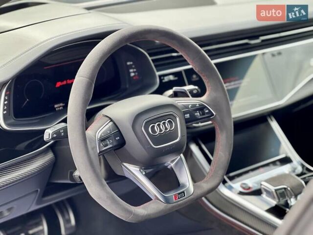 Черный Ауди RS Q8, объемом двигателя 4 л и пробегом 80 тыс. км за 95000 $, фото 16 на Automoto.ua
