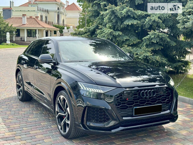 Чорний Ауді RS Q8, об'ємом двигуна 4 л та пробігом 40 тис. км за 125000 $, фото 5 на Automoto.ua