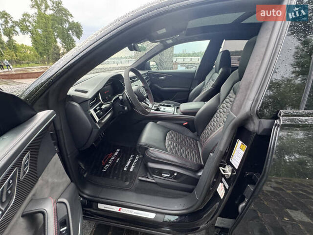 Чорний Ауді RS Q8, об'ємом двигуна 4 л та пробігом 90 тис. км за 89999 $, фото 76 на Automoto.ua