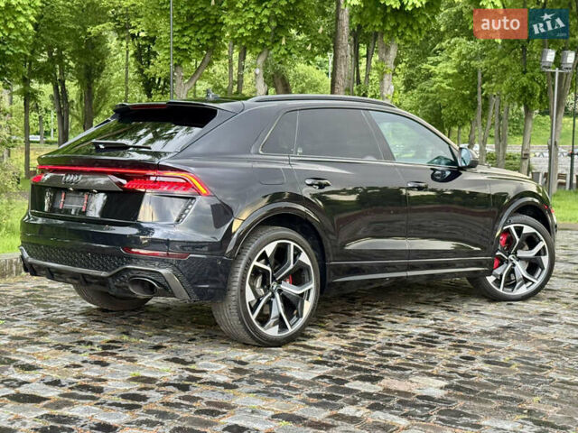 Чорний Ауді RS Q8, об'ємом двигуна 4 л та пробігом 90 тис. км за 89999 $, фото 180 на Automoto.ua