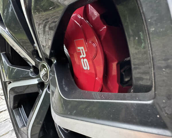 Чорний Ауді RS Q8, об'ємом двигуна 4 л та пробігом 90 тис. км за 89999 $, фото 133 на Automoto.ua