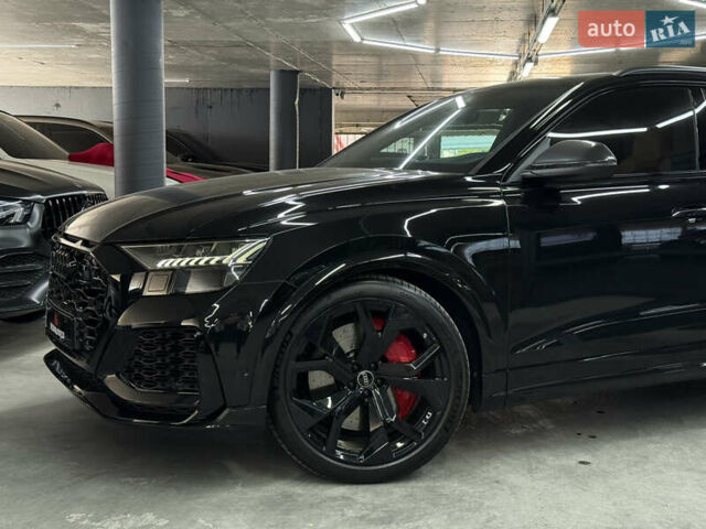 Чорний Ауді RS Q8, об'ємом двигуна 4 л та пробігом 55 тис. км за 99500 $, фото 7 на Automoto.ua