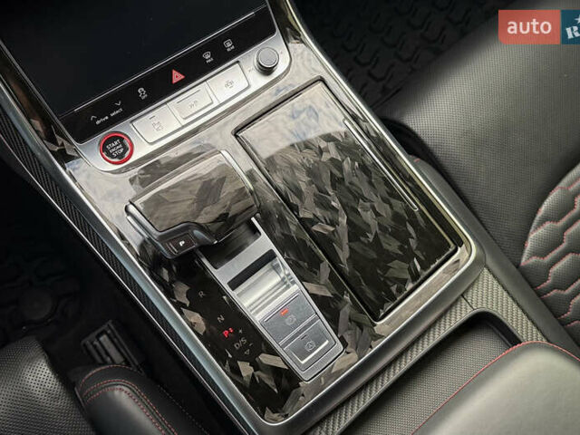 Ауді RS Q8 2021 у Чернігові на Automoto.ua Чорний Ауді RS Q8, об'ємом двигуна 4 л та пробігом 58 тис. км за 120000 $, фото 25 на Automoto.ua