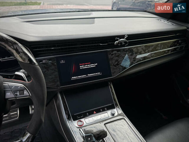 Ауді RS Q8 2021 у Чернігові на Automoto.ua Чорний Ауді RS Q8, об'ємом двигуна 4 л та пробігом 58 тис. км за 120000 $, фото 23 на Automoto.ua