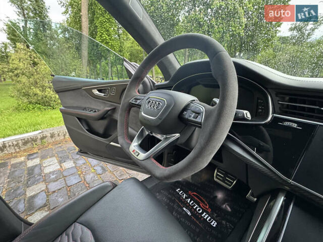 Чорний Ауді RS Q8, об'ємом двигуна 4 л та пробігом 90 тис. км за 89999 $, фото 40 на Automoto.ua