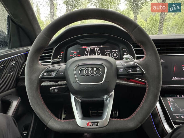 Чорний Ауді RS Q8, об'ємом двигуна 4 л та пробігом 90 тис. км за 89999 $, фото 104 на Automoto.ua