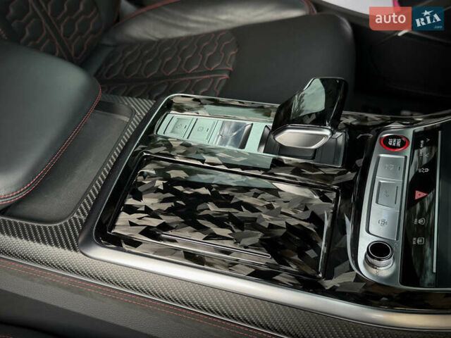 Ауді RS Q8 2021 у Чернігові на Automoto.ua Чорний Ауді RS Q8, об'ємом двигуна 4 л та пробігом 58 тис. км за 120000 $, фото 26 на Automoto.ua