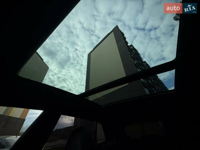 Ауді RS Q8 2021 у Чернігові на Automoto.ua Чорний Ауді RS Q8, об'ємом двигуна 4 л та пробігом 58 тис. км за 120000 $, фото 34 на Automoto.ua