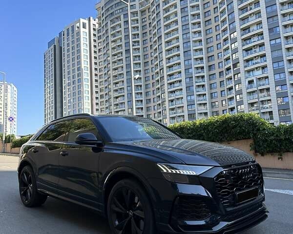 Чорний Ауді RS Q8, об'ємом двигуна 4 л та пробігом 43 тис. км за 98500 $, фото 10 на Automoto.ua