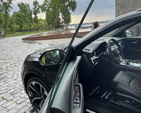 Чорний Ауді RS Q8, об'ємом двигуна 4 л та пробігом 90 тис. км за 89999 $, фото 62 на Automoto.ua