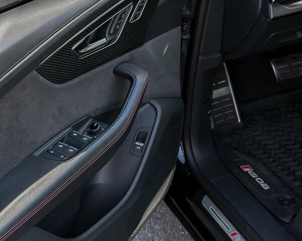 Черный Ауди RS Q8, объемом двигателя 4 л и пробегом 89 тыс. км за 94999 $, фото 10 на Automoto.ua