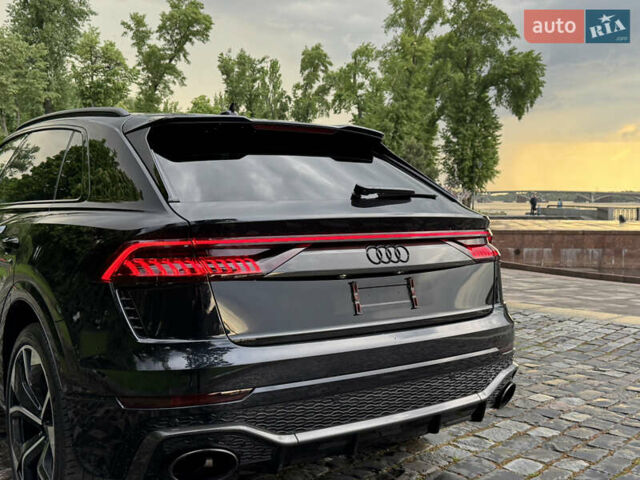 Чорний Ауді RS Q8, об'ємом двигуна 4 л та пробігом 90 тис. км за 89999 $, фото 146 на Automoto.ua