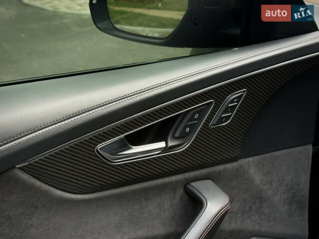 Ауді RS Q8 2021 у Чернігові на Automoto.ua Чорний Ауді RS Q8, об'ємом двигуна 4 л та пробігом 58 тис. км за 120000 $, фото 43 на Automoto.ua