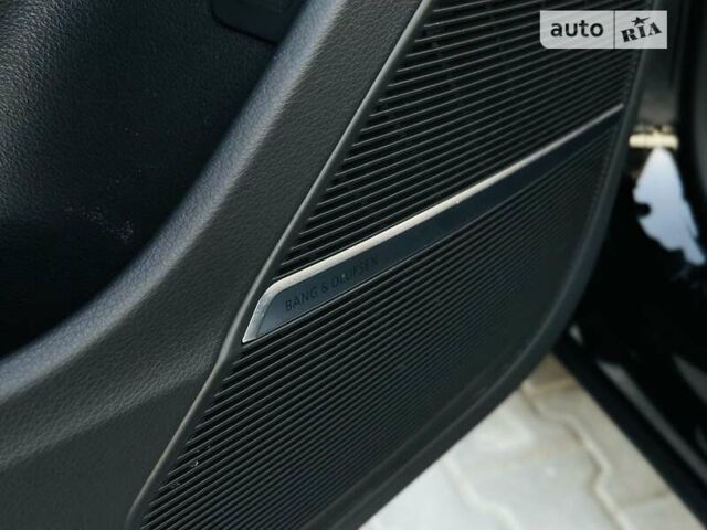 Черный Ауди RS Q8, объемом двигателя 4 л и пробегом 50 тыс. км за 180000 $, фото 129 на Automoto.ua