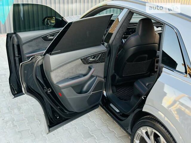 Черный Ауди RS Q8, объемом двигателя 4 л и пробегом 50 тыс. км за 180000 $, фото 83 на Automoto.ua