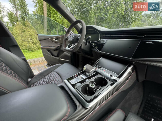 Чорний Ауді RS Q8, об'ємом двигуна 4 л та пробігом 90 тис. км за 89999 $, фото 28 на Automoto.ua