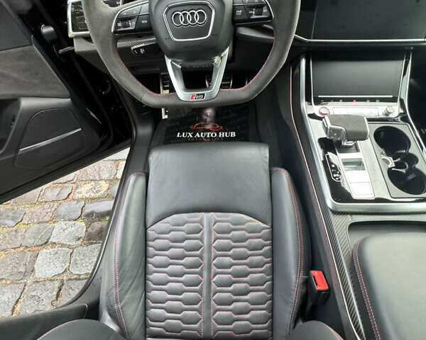 Чорний Ауді RS Q8, об'ємом двигуна 4 л та пробігом 90 тис. км за 89999 $, фото 44 на Automoto.ua
