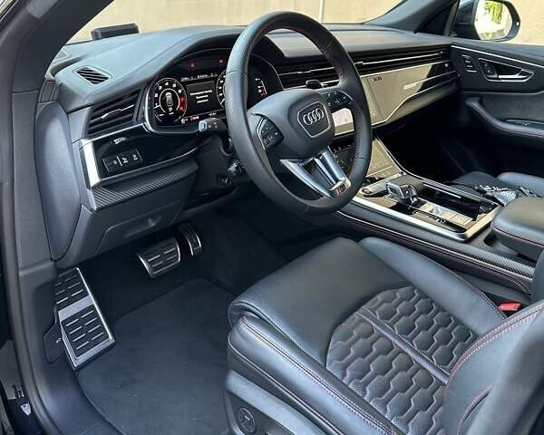 Чорний Ауді RS Q8, об'ємом двигуна 4 л та пробігом 43 тис. км за 98500 $, фото 15 на Automoto.ua