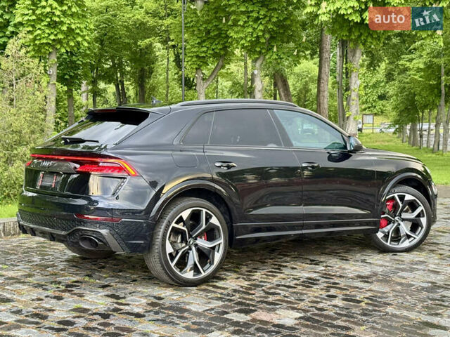 Чорний Ауді RS Q8, об'ємом двигуна 4 л та пробігом 90 тис. км за 89999 $, фото 185 на Automoto.ua