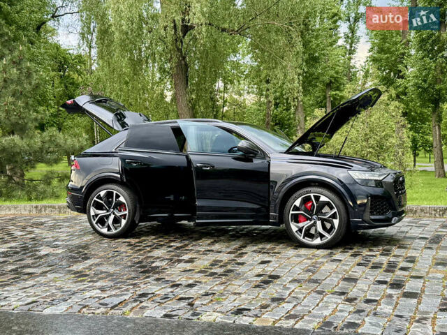 Чорний Ауді RS Q8, об'ємом двигуна 4 л та пробігом 90 тис. км за 89999 $, фото 138 на Automoto.ua