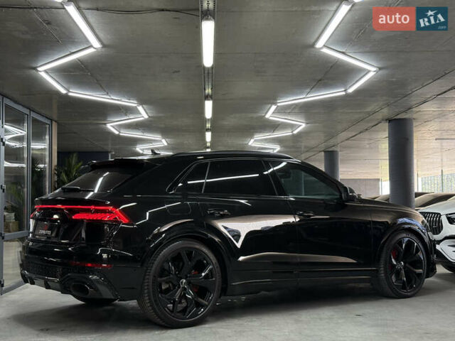 Чорний Ауді RS Q8, об'ємом двигуна 4 л та пробігом 55 тис. км за 99500 $, фото 14 на Automoto.ua