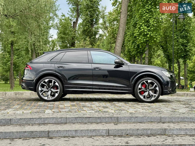 Чорний Ауді RS Q8, об'ємом двигуна 4 л та пробігом 90 тис. км за 89999 $, фото 114 на Automoto.ua