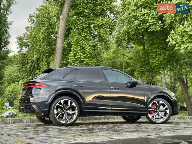 Чорний Ауді RS Q8, об'ємом двигуна 4 л та пробігом 90 тис. км за 89999 $, фото 181 на Automoto.ua