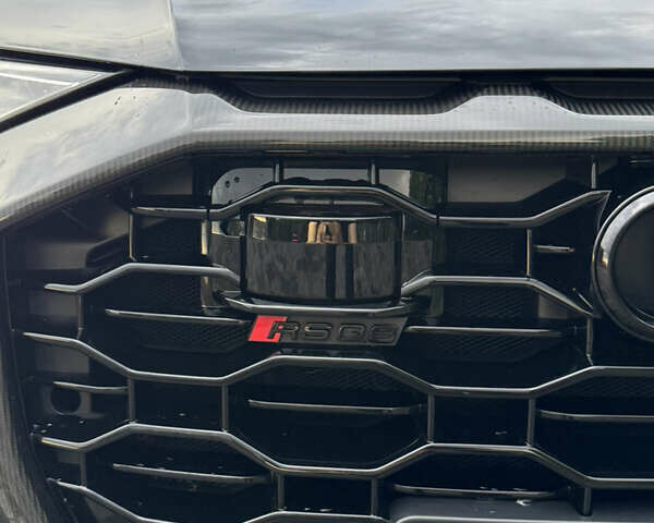 Чорний Ауді RS Q8, об'ємом двигуна 4 л та пробігом 90 тис. км за 89999 $, фото 193 на Automoto.ua