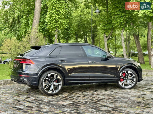 Чорний Ауді RS Q8, об'ємом двигуна 4 л та пробігом 90 тис. км за 89999 $, фото 183 на Automoto.ua
