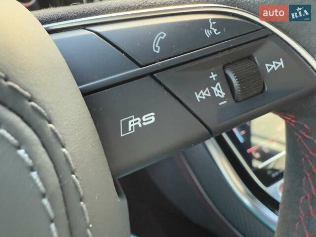 Чорний Ауді RS Q8, об'ємом двигуна 4 л та пробігом 13 тис. км за 139333 $, фото 28 на Automoto.ua