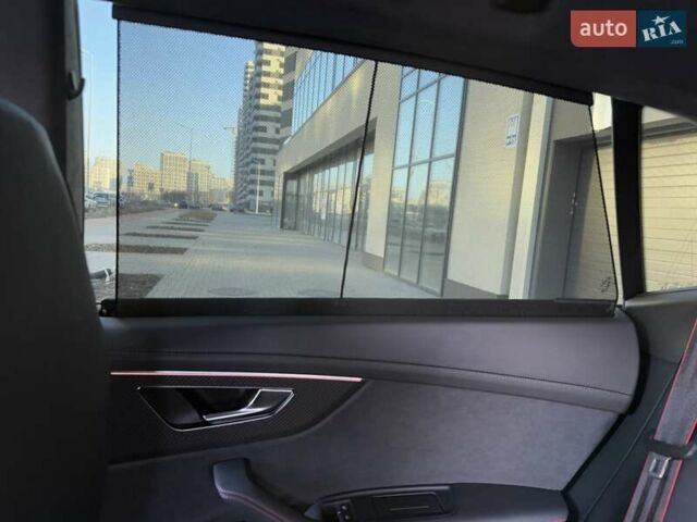 Чорний Ауді RS Q8, об'ємом двигуна 4 л та пробігом 13 тис. км за 139333 $, фото 18 на Automoto.ua