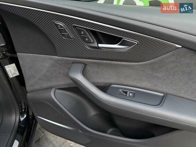 Чорний Ауді RS Q8, об'ємом двигуна 4 л та пробігом 34 тис. км за 122000 $, фото 51 на Automoto.ua