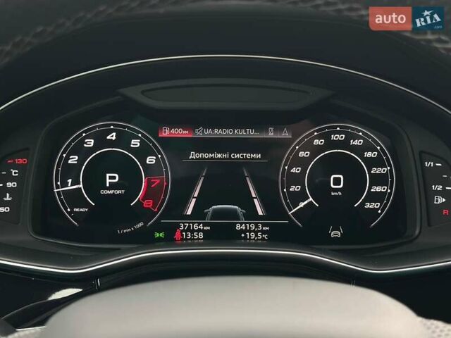 Чорний Ауді RS Q8, об'ємом двигуна 4 л та пробігом 37 тис. км за 125500 $, фото 84 на Automoto.ua