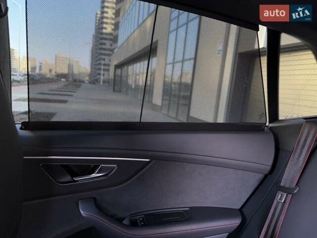 Чорний Ауді RS Q8, об'ємом двигуна 4 л та пробігом 13 тис. км за 139333 $, фото 17 на Automoto.ua